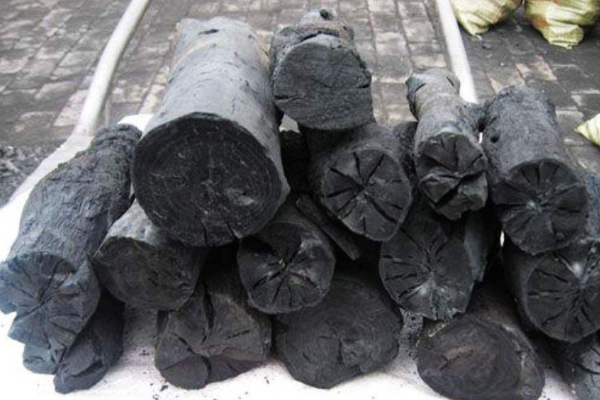 炭和煤哪一种更耐烧？？