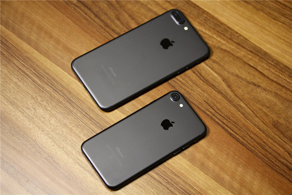 2、 iPhone7手机屏幕：iPhone7喇叭放在外面屏幕震动剧烈怎么办