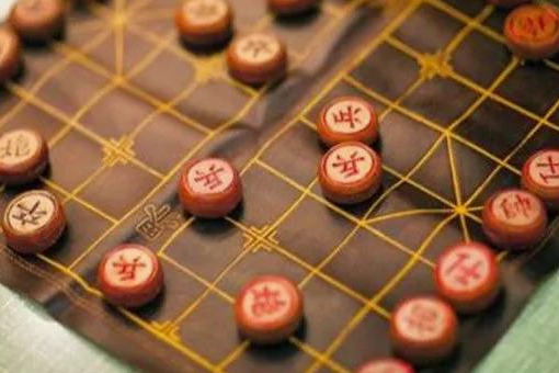 中国象棋开局布局有哪些技巧？
