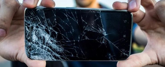 华为P40手机外玻璃碎了要多少钱？