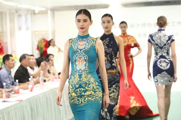 中国的服饰的特点是什么？