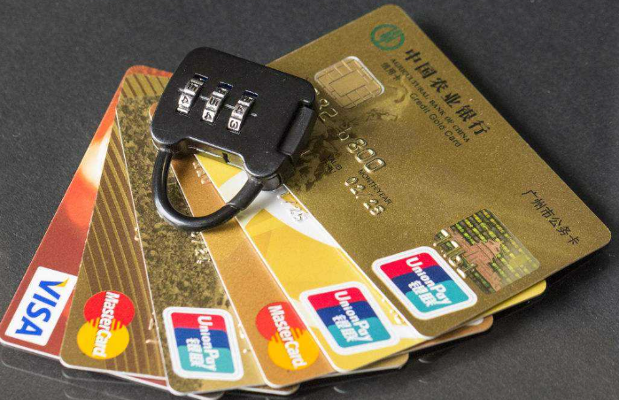 银行卡有哪几种类型？