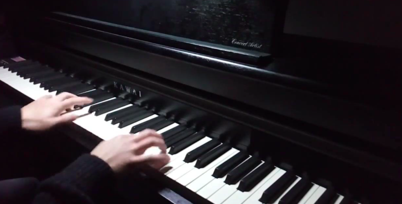 钢琴上的黑白键代表的是什么意思？