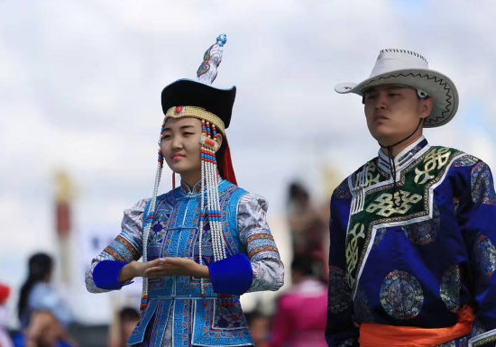 蒙古族有哪些风俗习惯100字