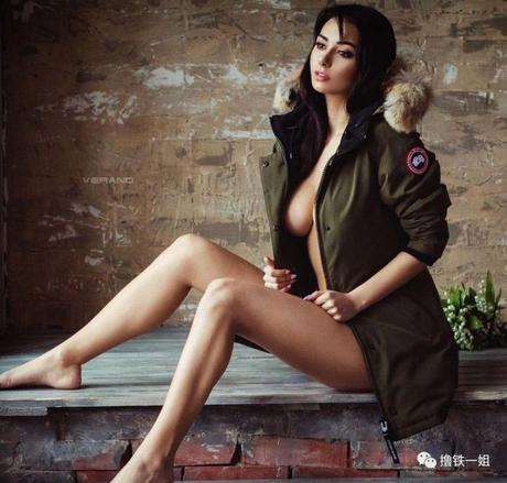 俄罗斯女模HelgaLovekaty嫌换衣麻烦当裸模，身材好到这种地步（2）