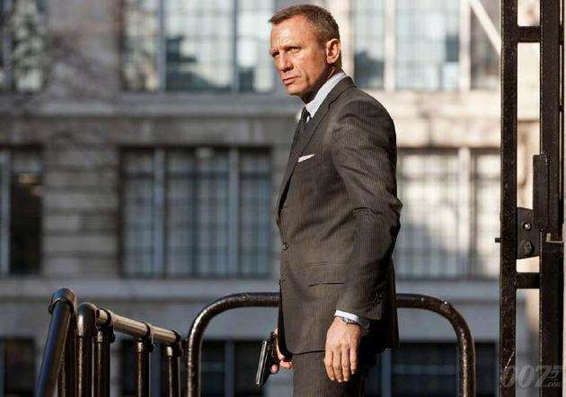 007主角变成黑人是真的吗？邦德25电影007主角变成黑人网友炸了